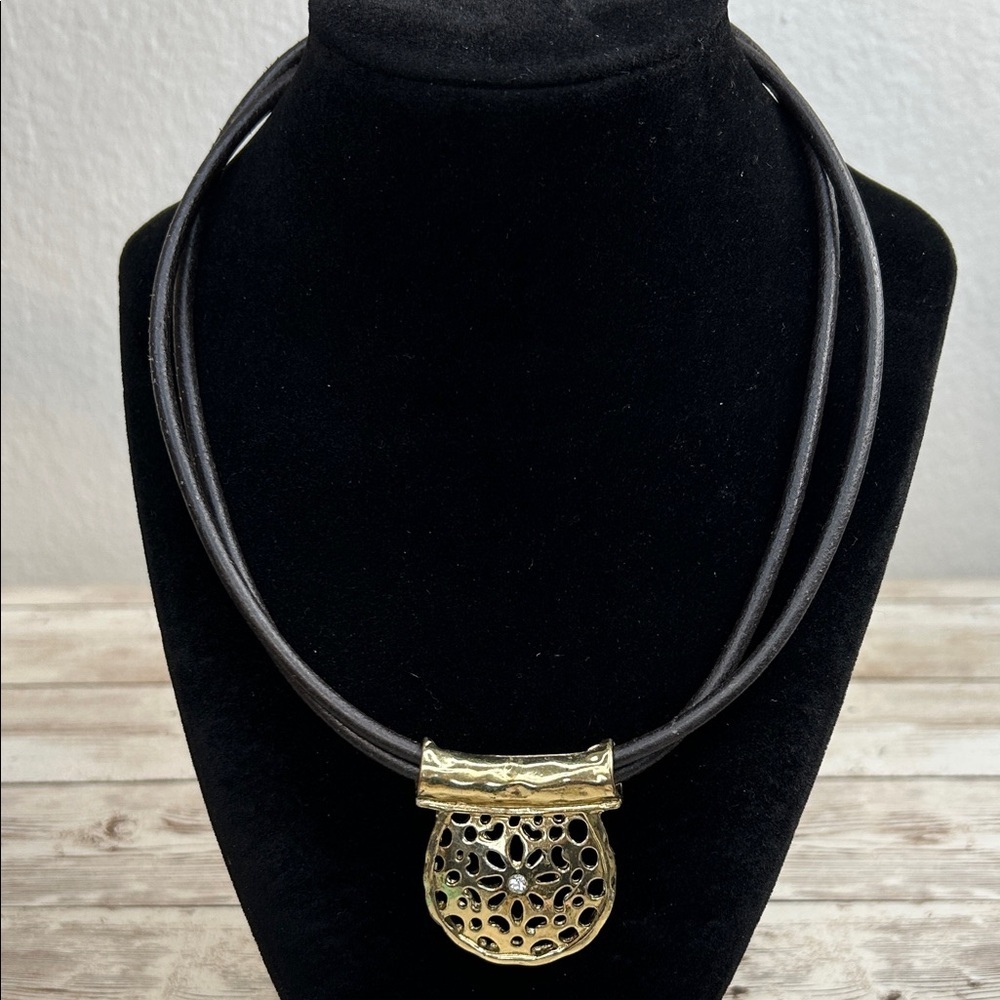 Erica Lyons Gold Pendant Necklace